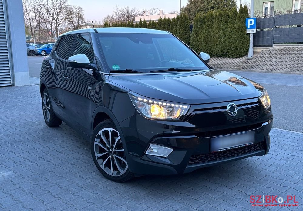 2016' SsangYong Tivoli photo #2