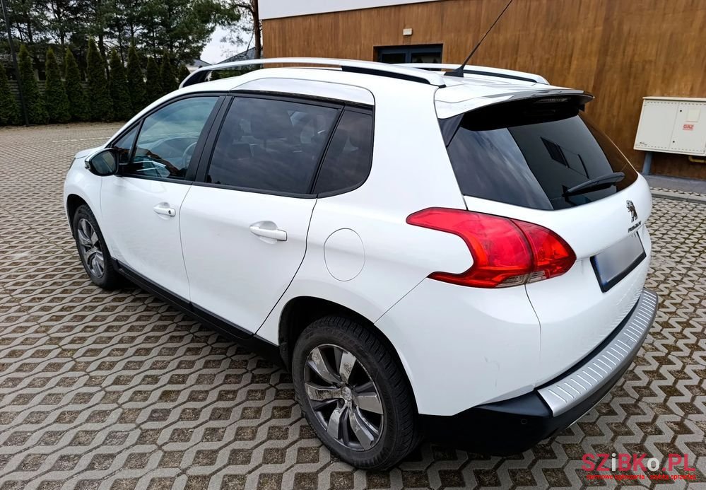 2015' Peugeot 2008 photo #3