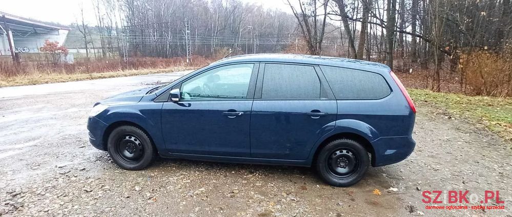 2010' Ford Focus photo #5