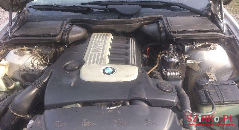 2001' BMW 5 Series photo #4