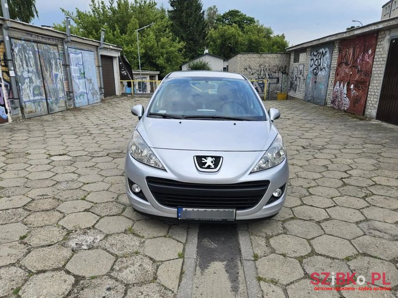 2010' Peugeot 207 1.4 16V Trendy photo #5
