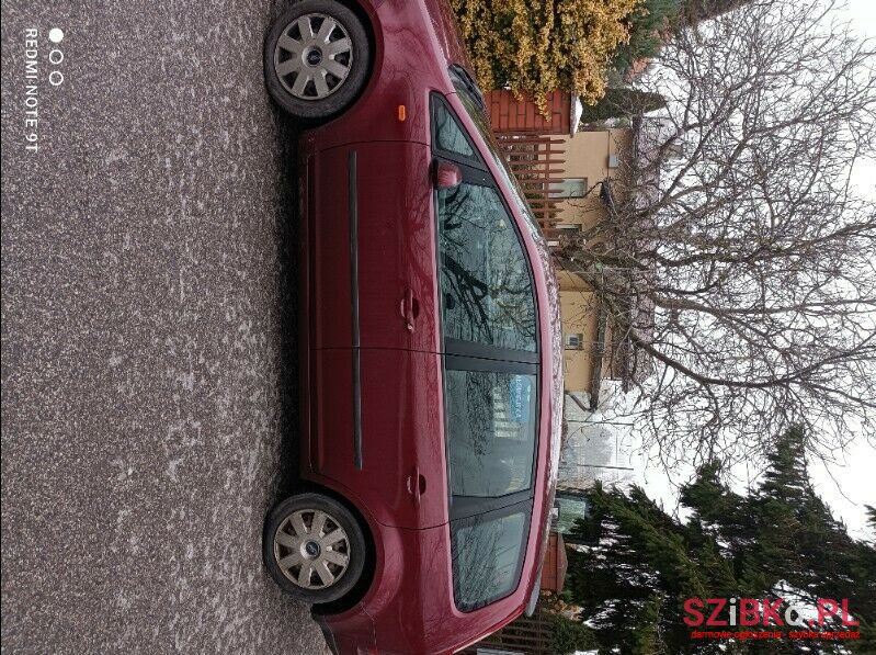 2005' Ford Focus photo #3