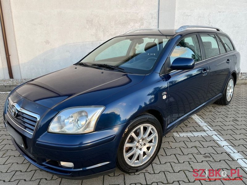 2003' Toyota Avensis 2.0 D-4D photo #1