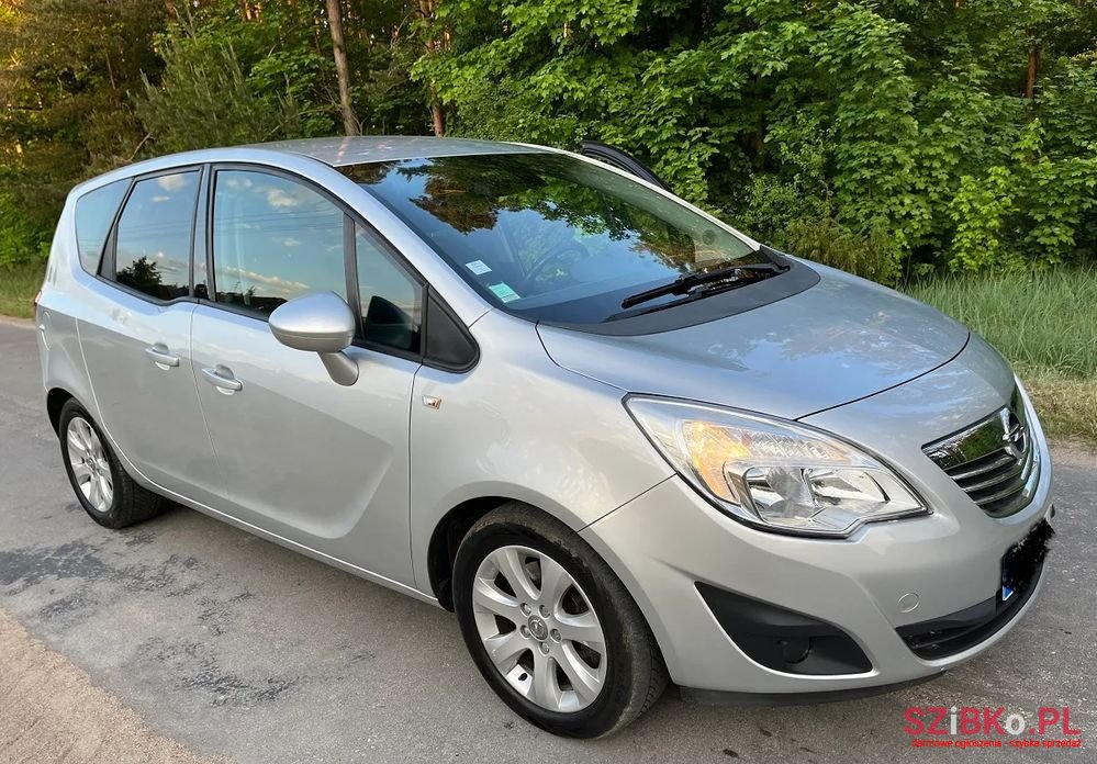 2013' Opel Meriva 1.7 Cdti Cosmo photo #2