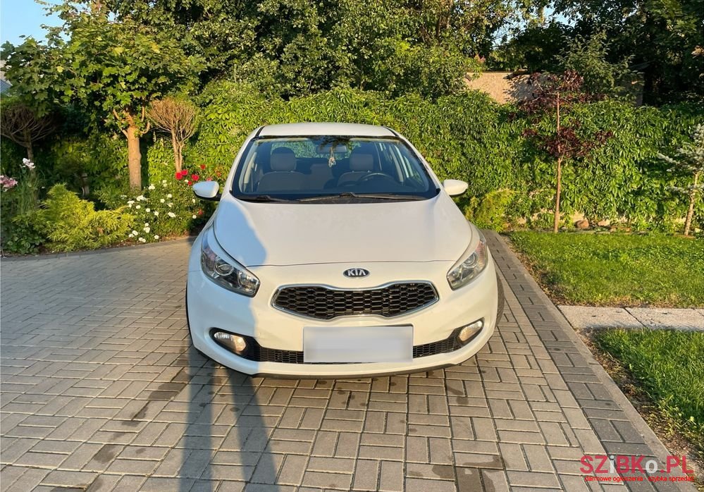 2013' Kia Ceed Cee'D 1.4 Crdi L photo #2