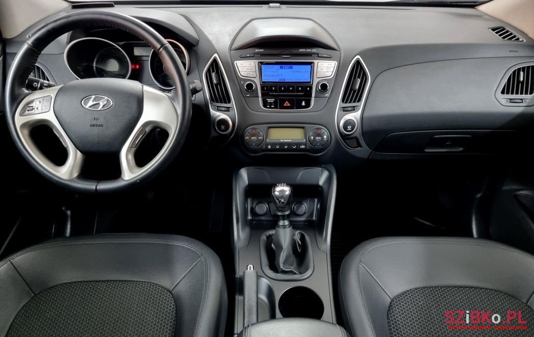 2012' Hyundai ix35 photo #2