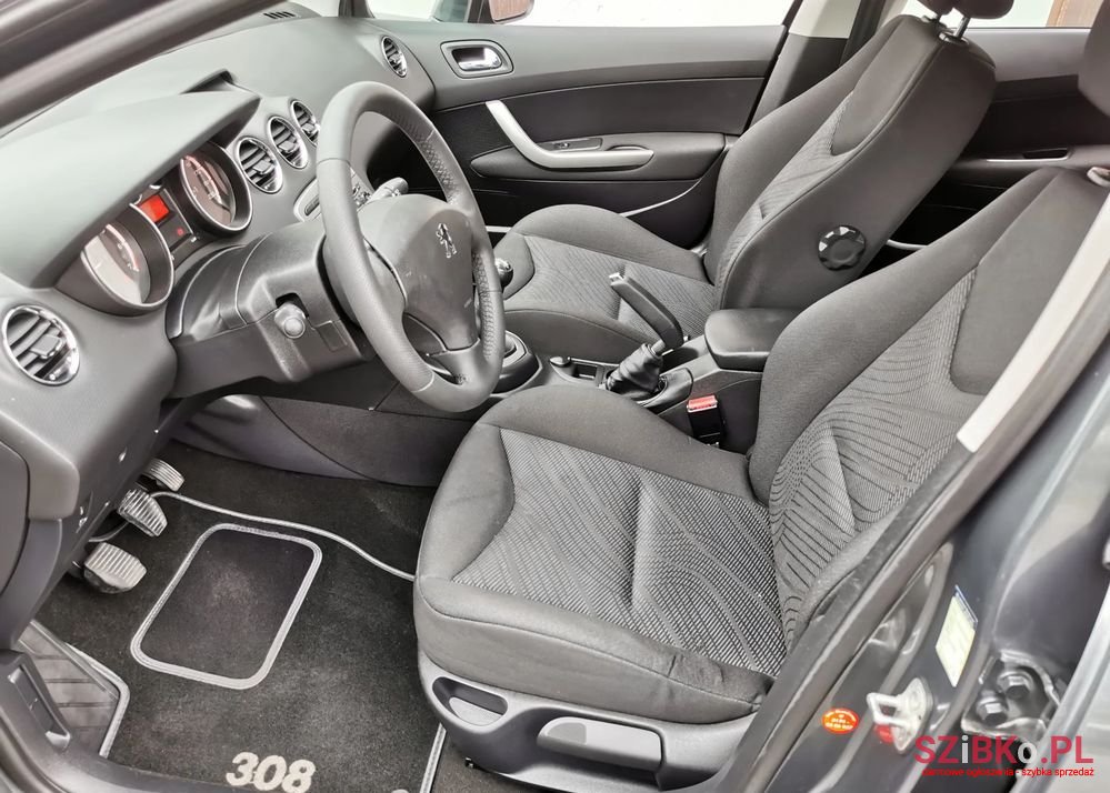 2008' Peugeot 308 1.6 Premium photo #5