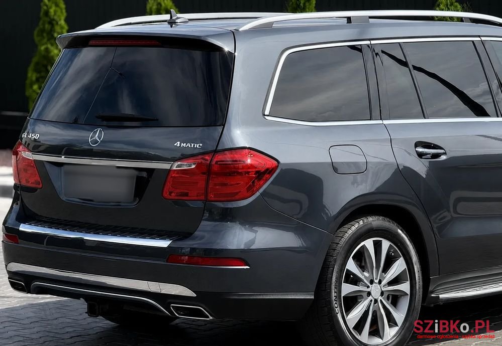 2016' Mercedes-Benz GL photo #4