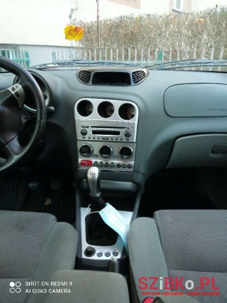 2004' Alfa Romeo 156 photo #1