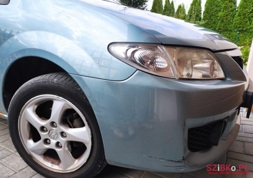 2004' Mazda Premacy photo #5