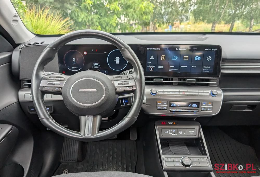 2023' Hyundai Kona photo #3