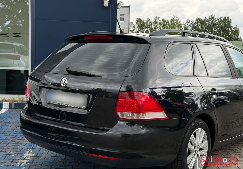 2007' Volkswagen Golf photo #5