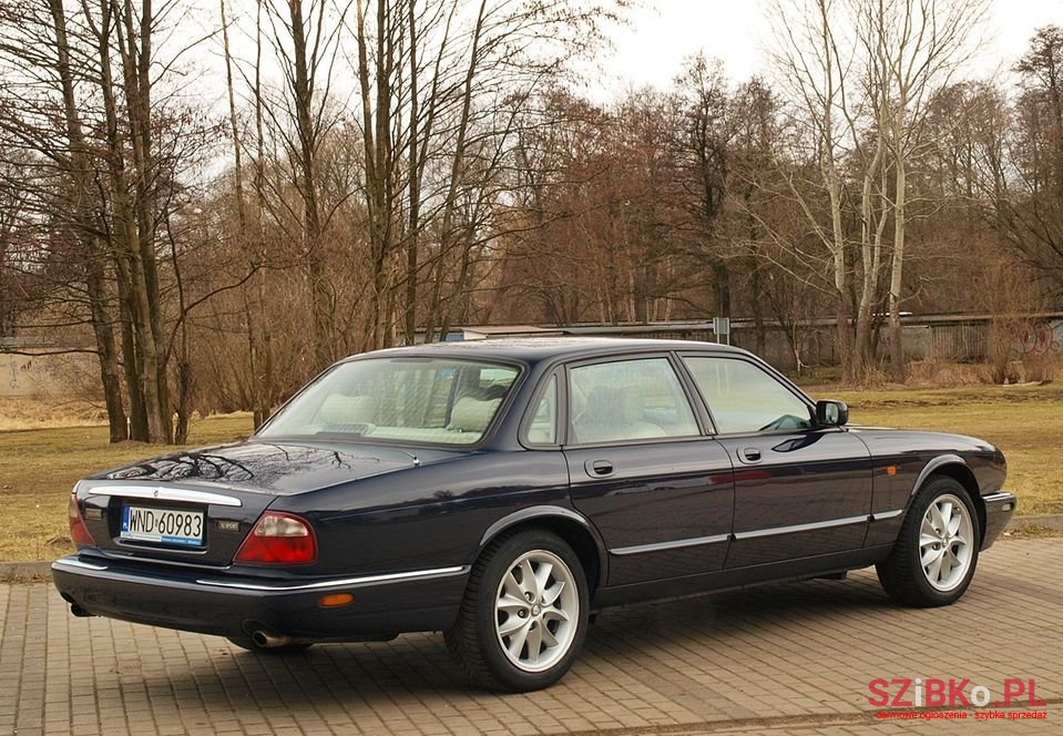 1999' Jaguar XJ photo #4