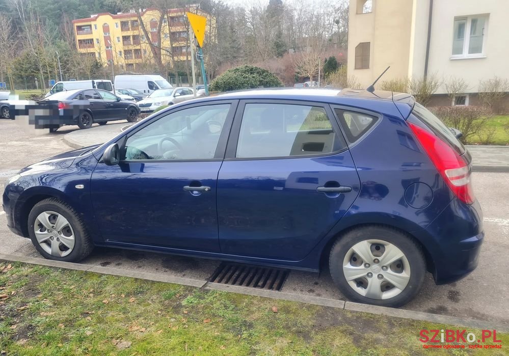 2010' Hyundai i30 1.4 Edition Plus photo #4