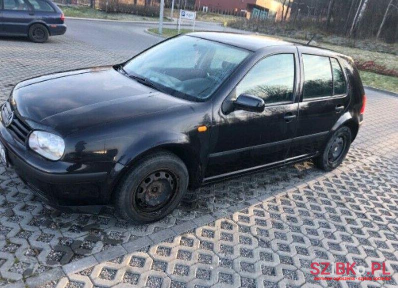 1999' Volkswagen Golf photo #1
