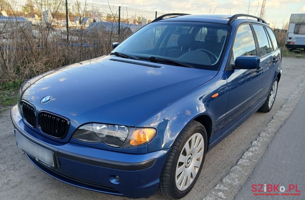 2002' BMW 3 Series 318I photo #2