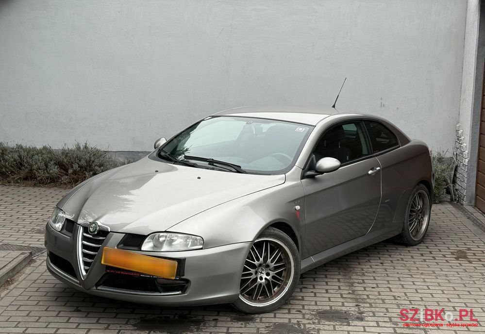 2009' Alfa Romeo GT 1.8Ts Impression photo #1