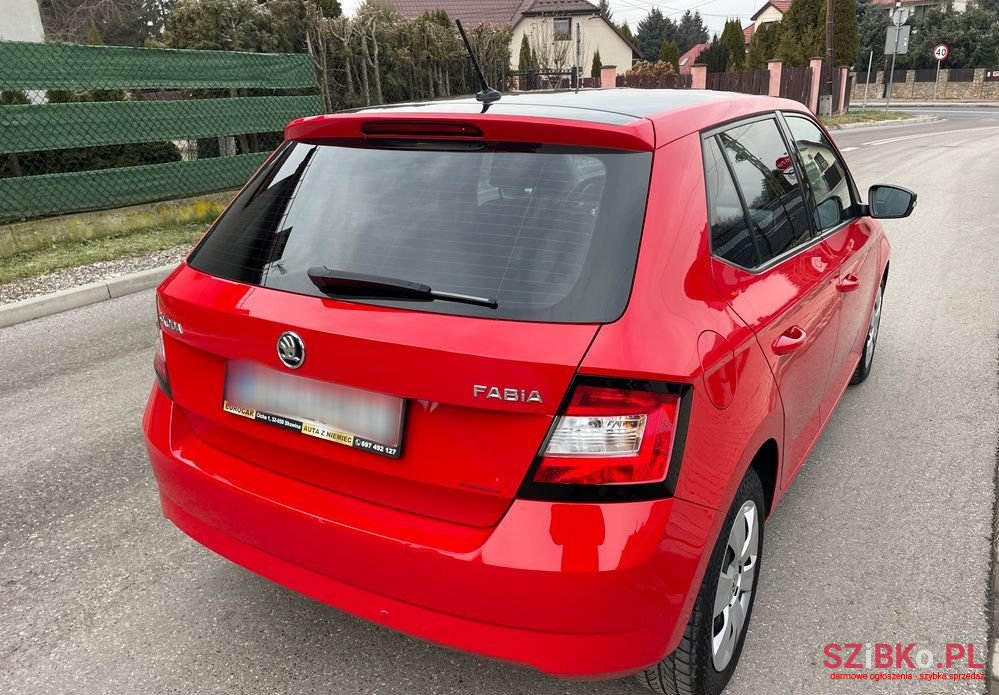 2017' Skoda Fabia 1.2 Tsi Ambition photo #3