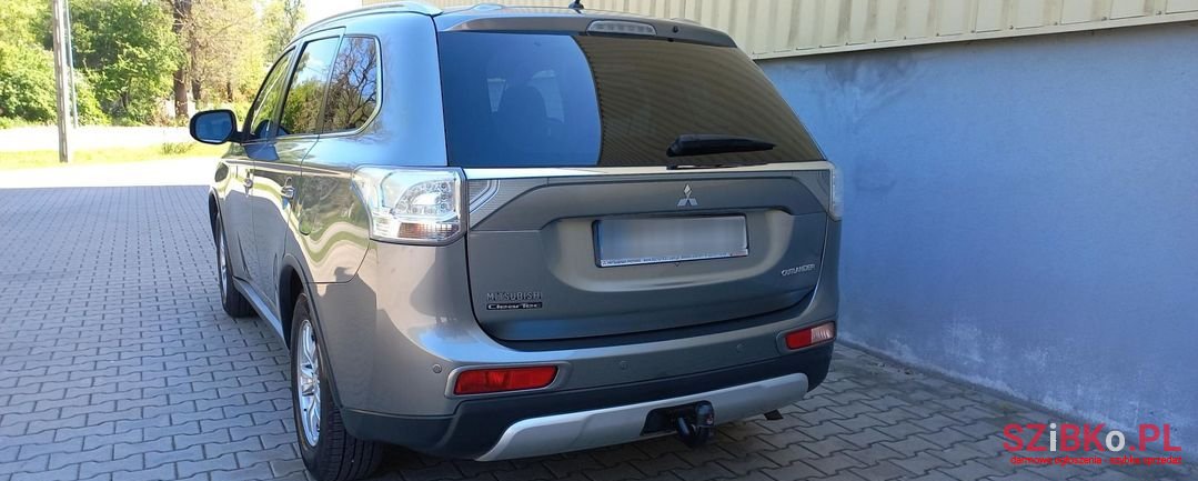 2014' Mitsubishi Outlander photo #6