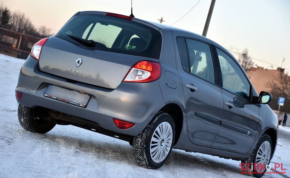 2011' Renault Clio 1.2 16V Business photo #4