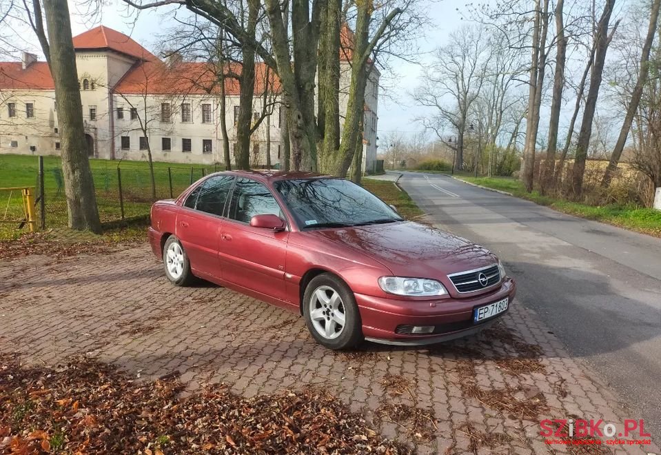 2001' Opel Omega photo #1