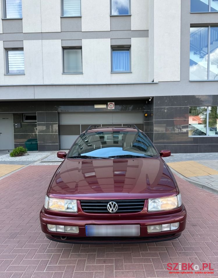 1994' Volkswagen Passat Variant 1.8 Gl photo #2