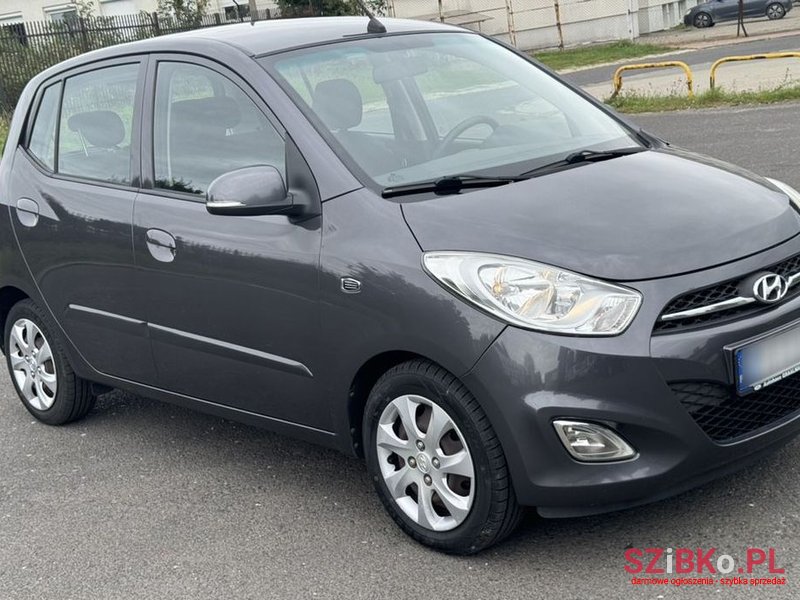 2012' Hyundai i10 photo #3