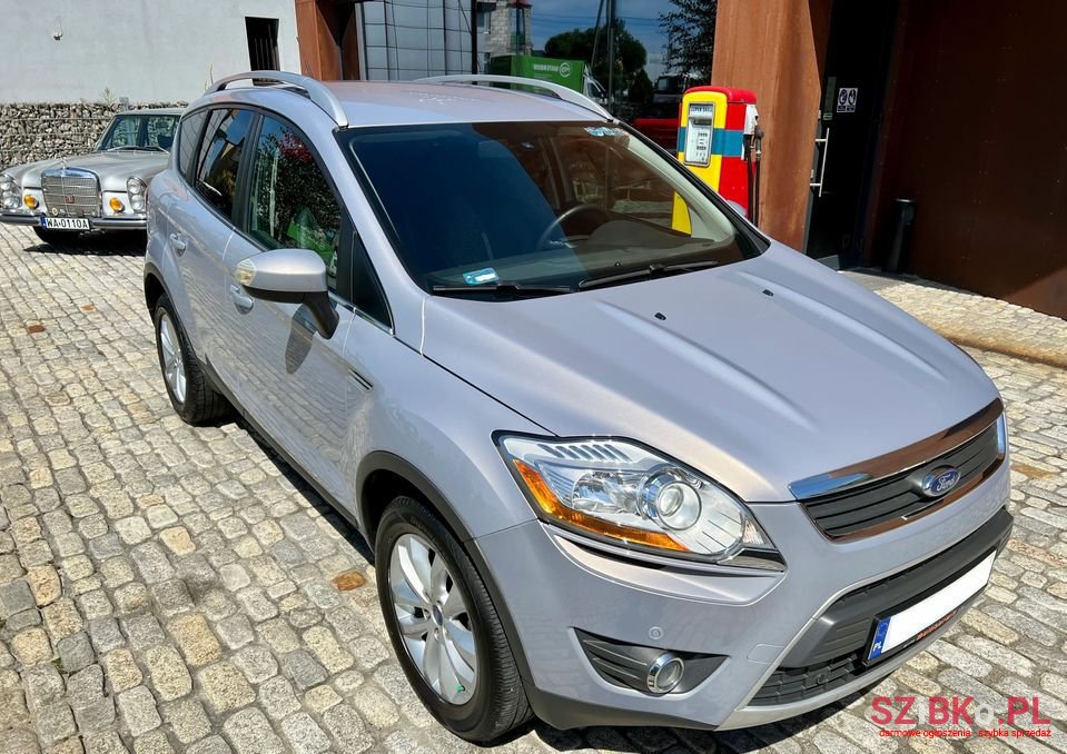 2011' Ford Kuga photo #1
