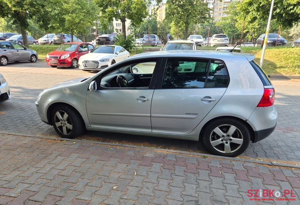 2008' Volkswagen Golf 1.6 United photo #2