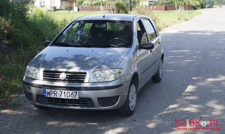 2004' Fiat Punto photo #1