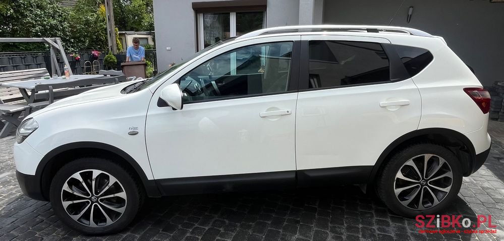 2012' Nissan Qashqai 1.6 Dci 4X4 N-Tec photo #4