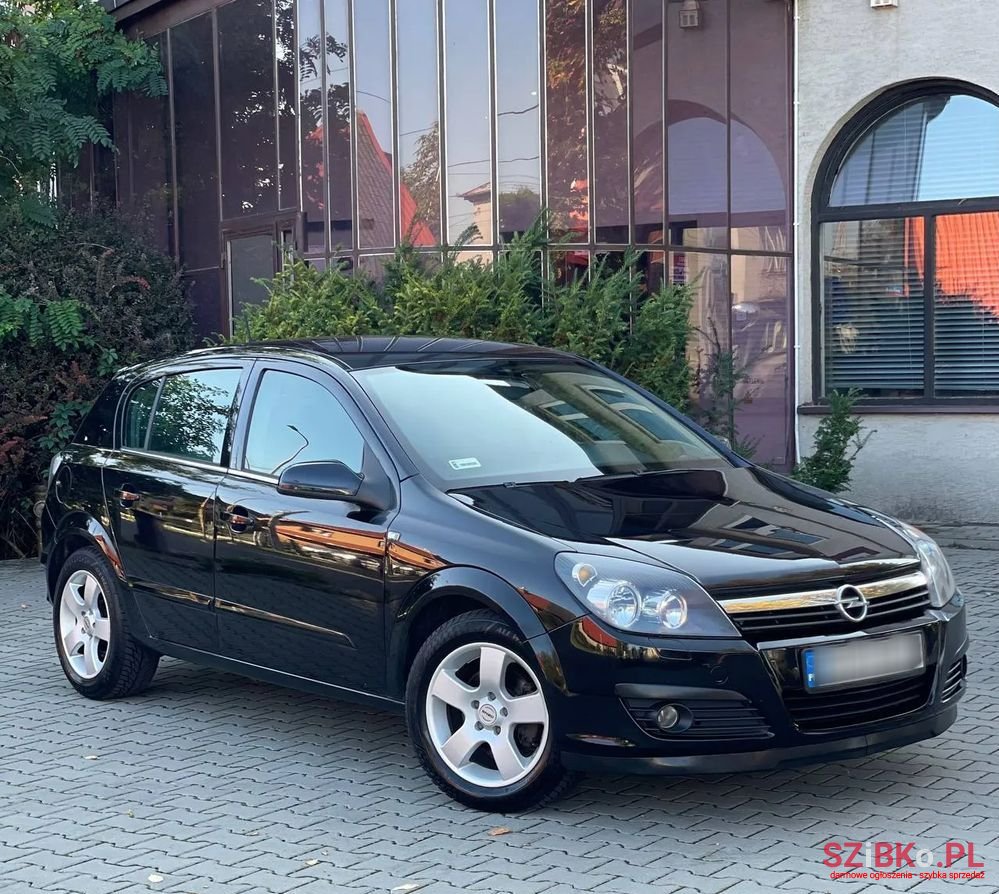 2005' Opel Astra Iii 1.8 Sport photo #1