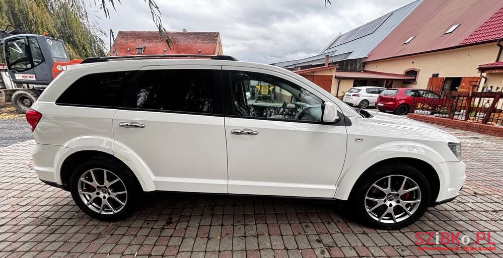 2013' Fiat Freemont photo #5