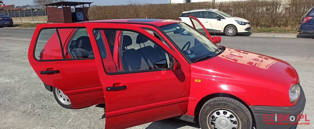 1996' Volkswagen Golf photo #2