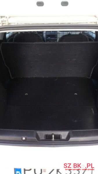 2011' Fiat Punto photo #5