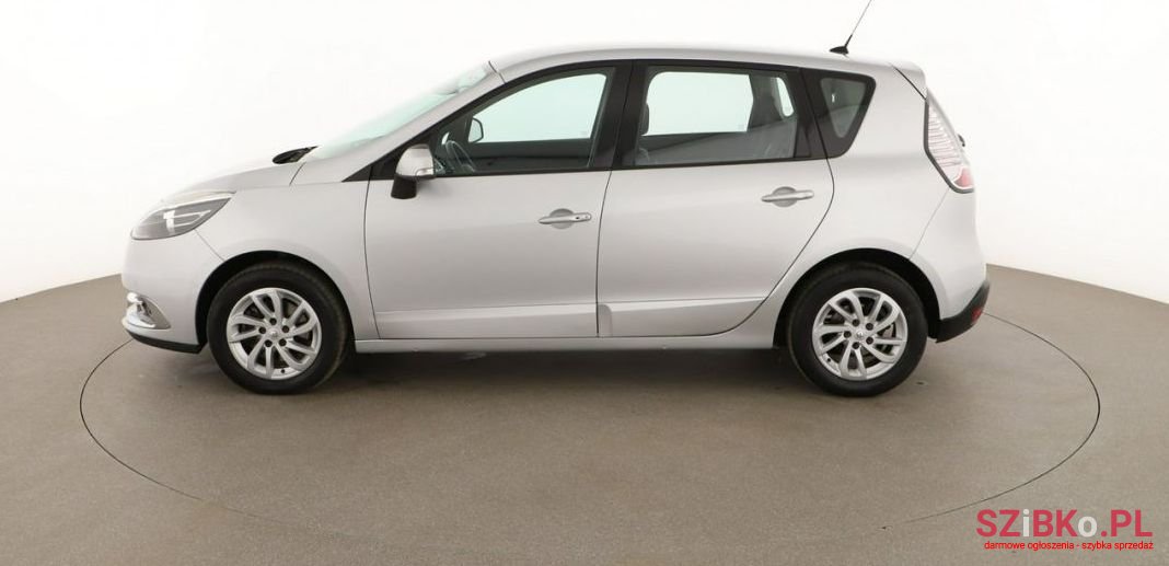 2012' Renault Scenic photo #2