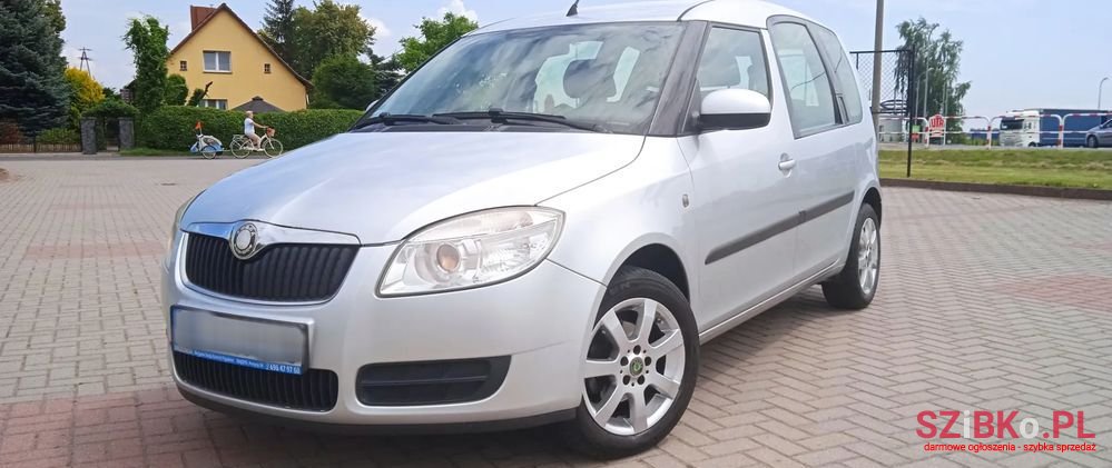 2008' Skoda Roomster 1.2 12V Style photo #3