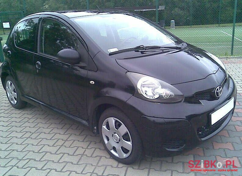 2010' Toyota Aygo photo #1
