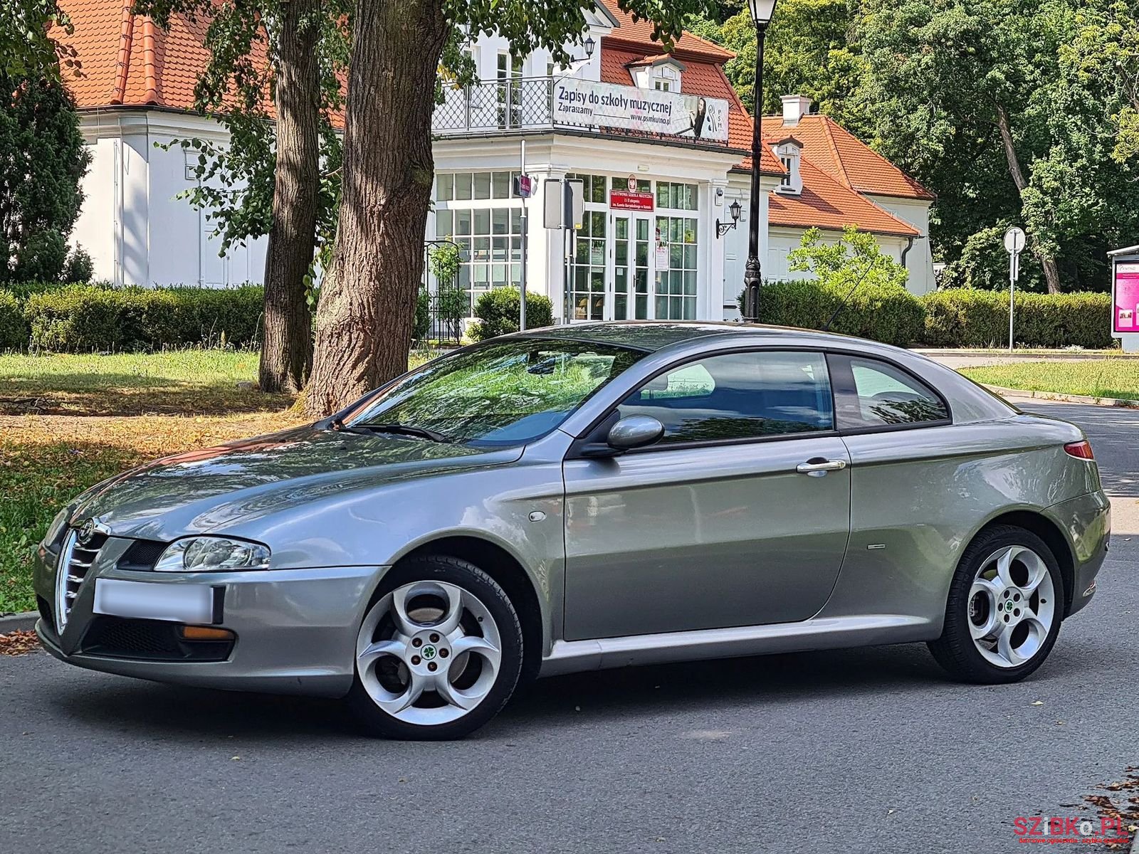 2006' Alfa Romeo GT photo #2