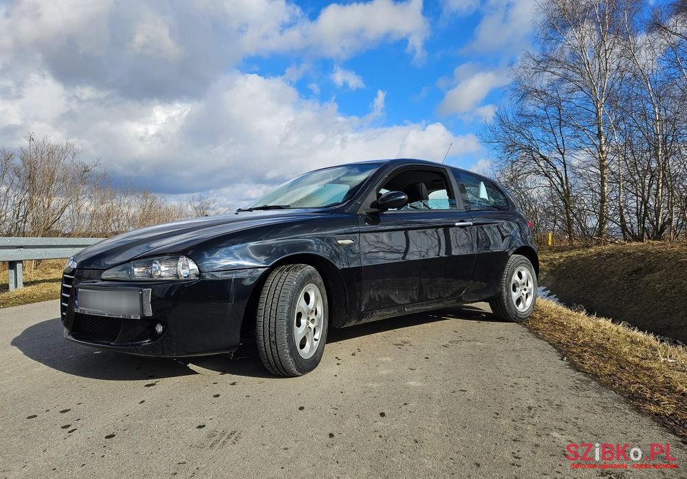 2007' Alfa Romeo 147 photo #3