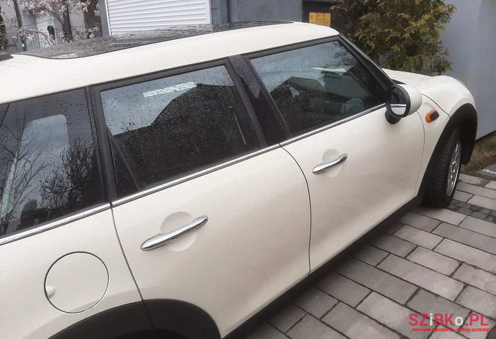 2016' MINI Cooper photo #2