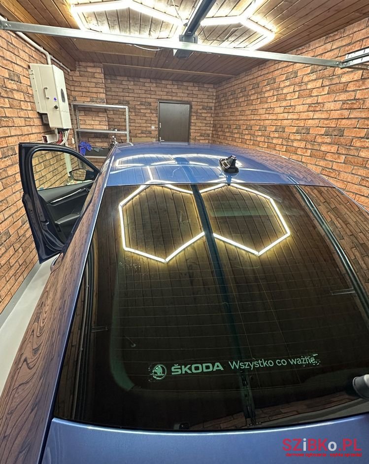 2020' Skoda Octavia 1.5 Tsi Act Active photo #4