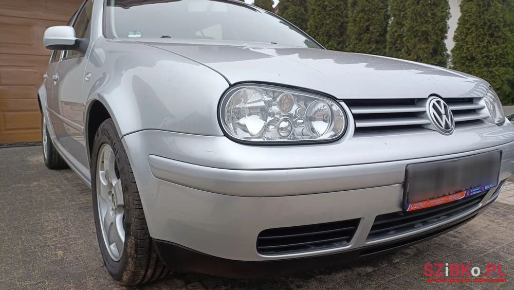 2003' Volkswagen Golf 1.4 Comfortline photo #1