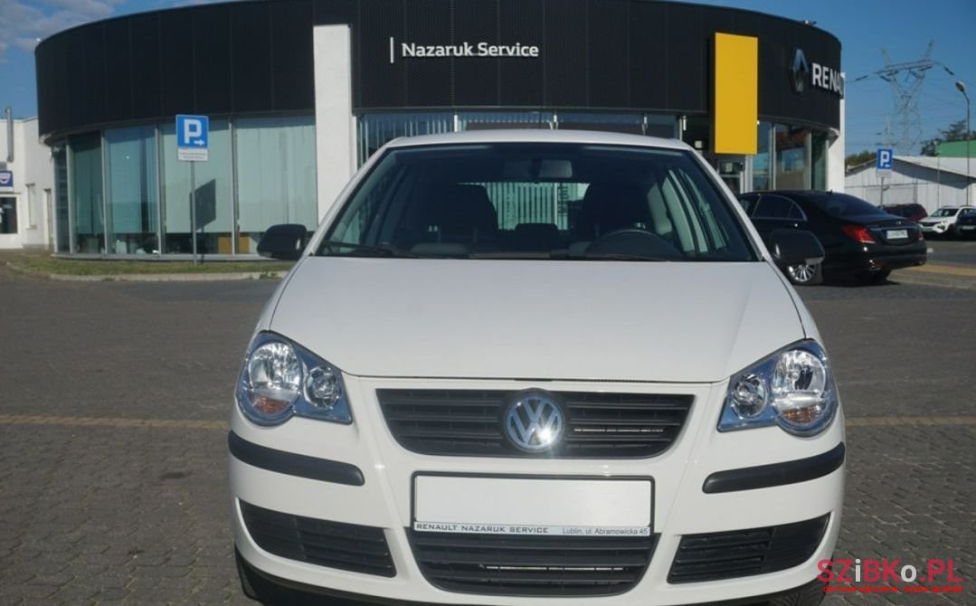 2009' Volkswagen Polo photo #2