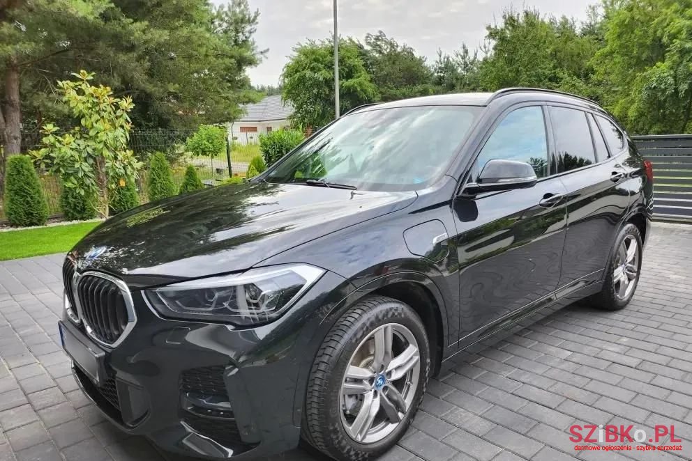 2022' BMW X1 photo #1