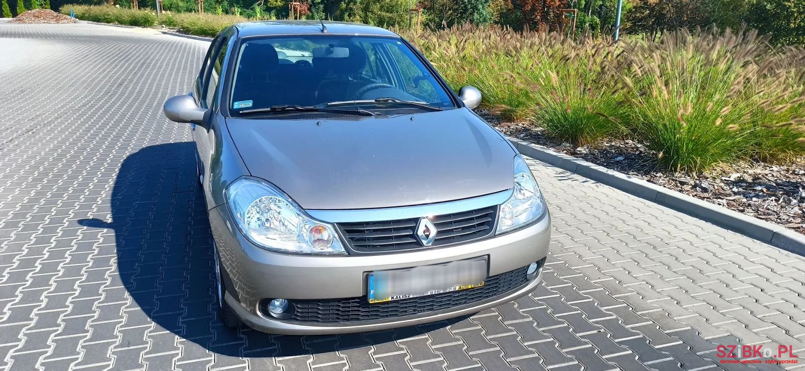 2009' Renault Thalia photo #1