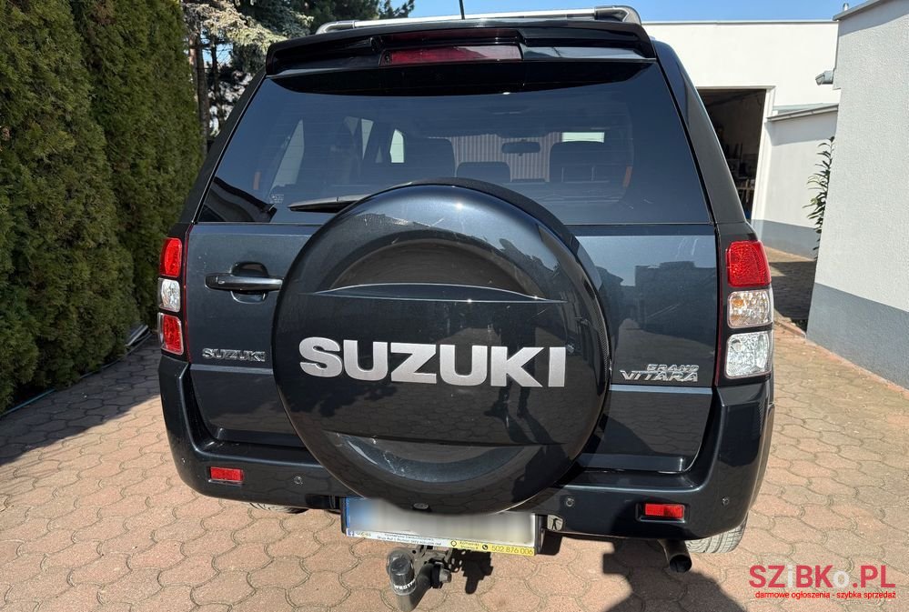2012' Suzuki Grand Vitara photo #6