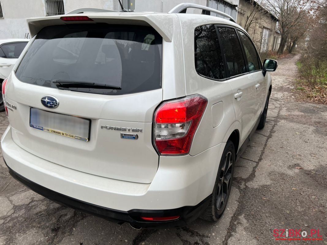 2013' Subaru Forester photo #3