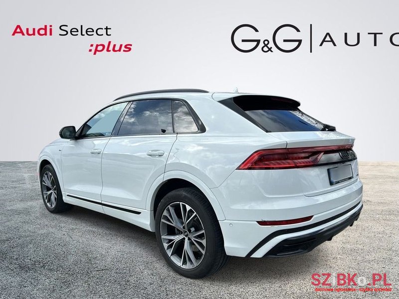 2021' Audi Q8 photo #4