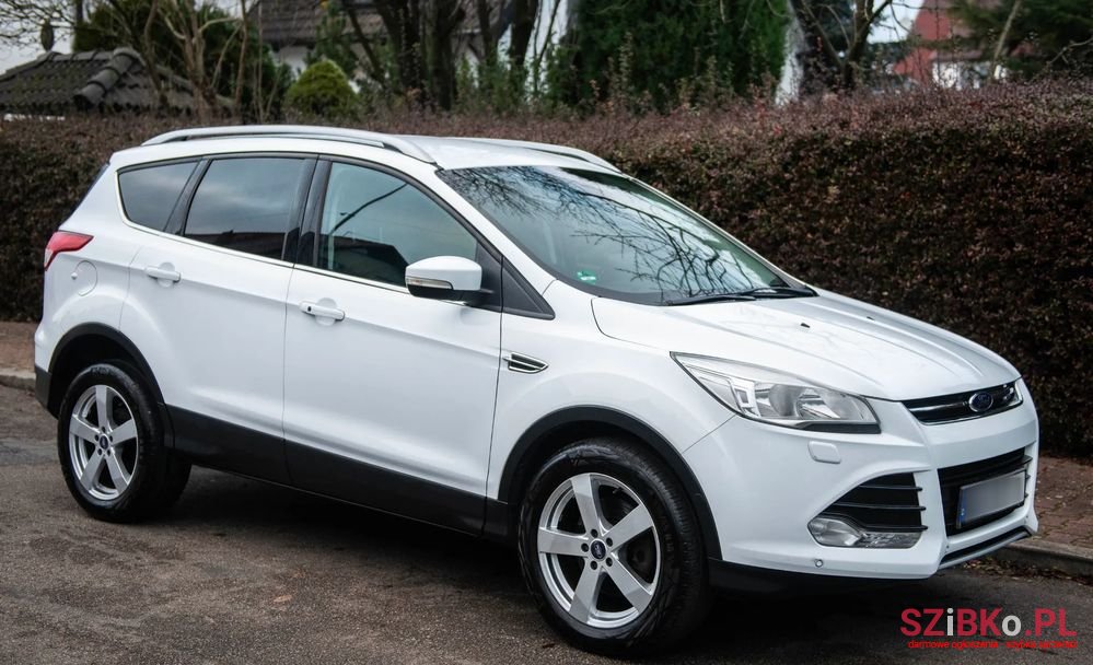 2014' Ford Kuga photo #3